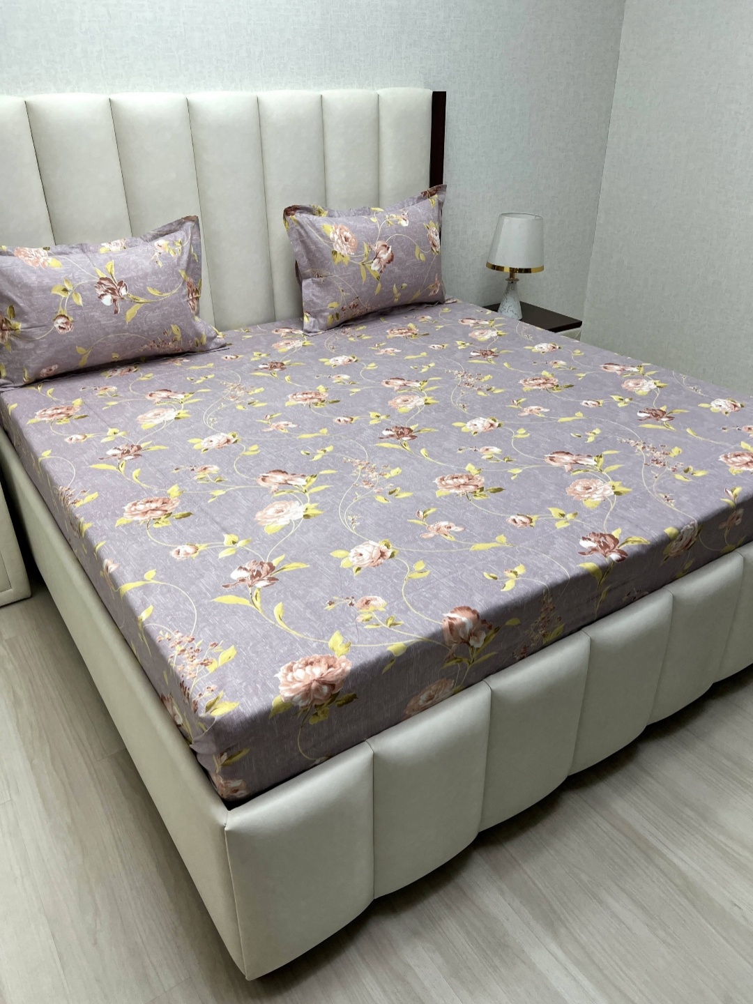 

Pure Decor Velar Purple & Yellow Printed Cotton 400 TC King Bedsheet Set 2.74 m x 3.04m