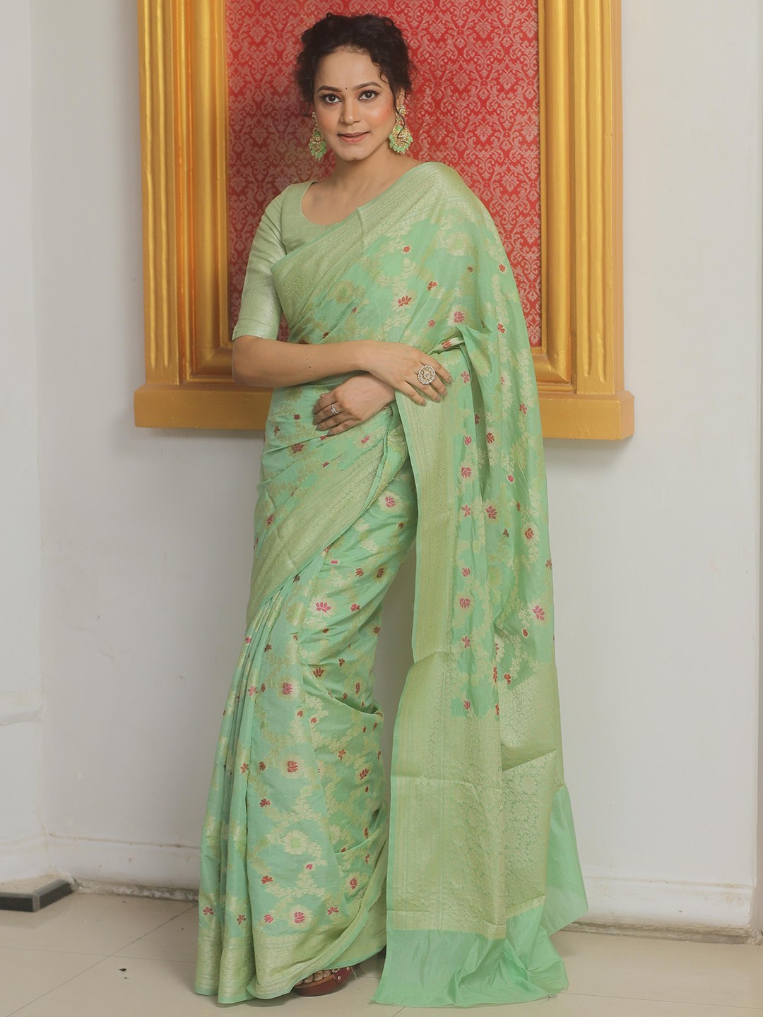 

Banarasee Woven Design Zari Silk Cotton Banarasi Saree, Green