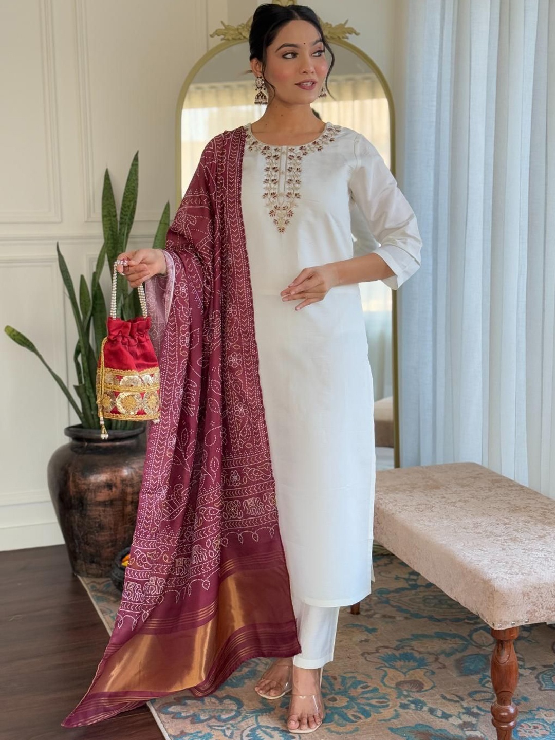 

Lilots Ethnic Motifs Embroidery Straight Kurta with Trousers & Dupatta, White