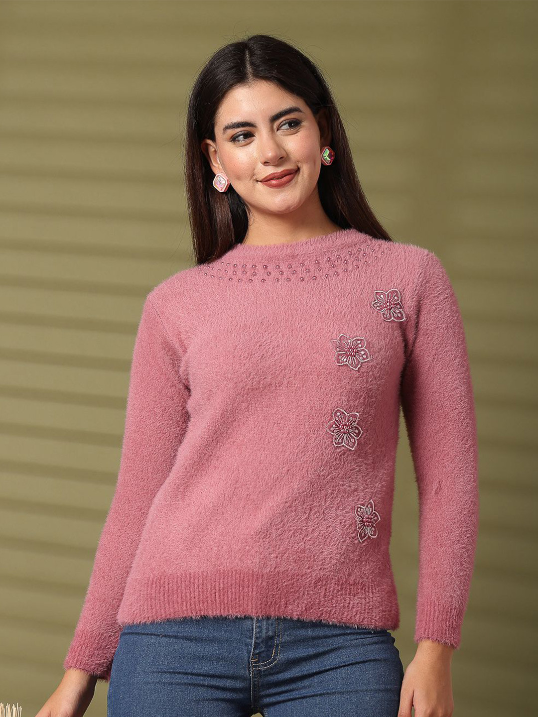 

Moda Rapido Embellished Halter Neck Woollen Top, Pink