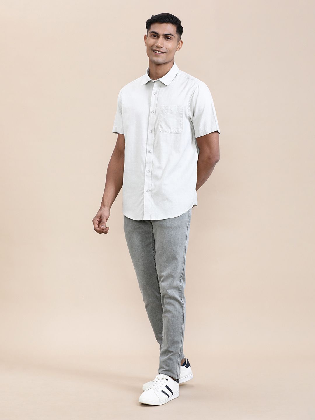 

Crocodile Men Pure Cotton Textured Half Sleeve Shirt, Off white