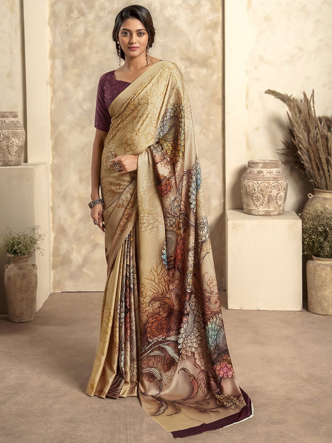 

DIVASTRI Floral Printed Satin Saree With Unstitched Blouse Piece, Beige