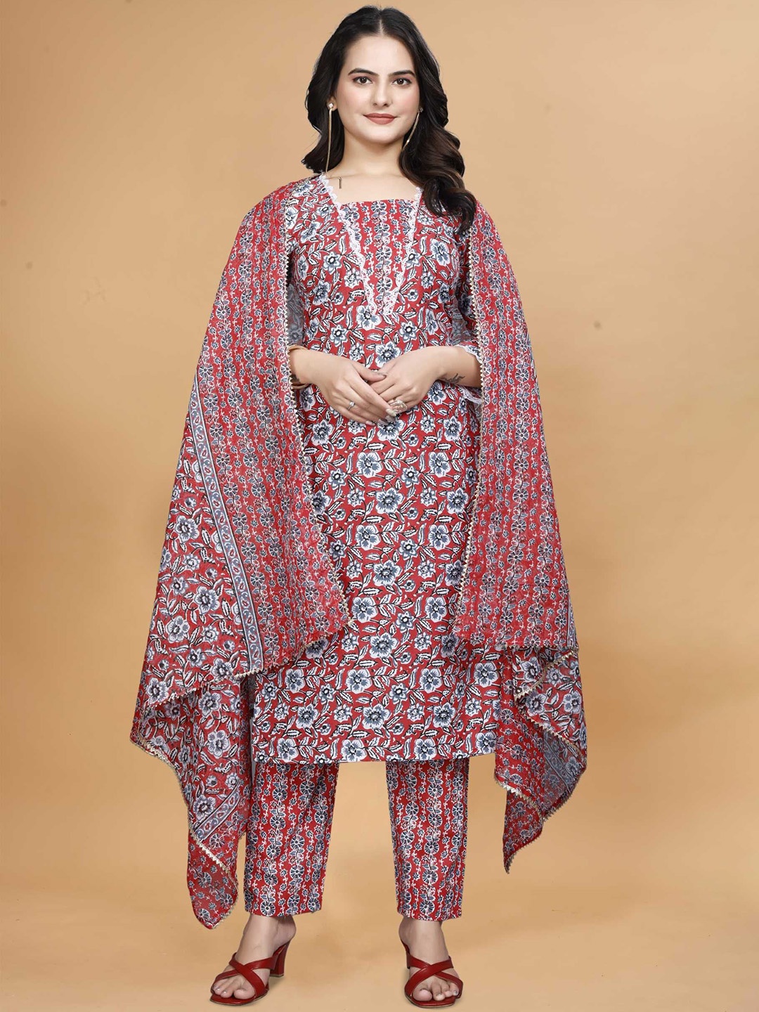

LeeliPeeri Designer Floral Printed Pure Cotton Kurta With Trousers And Dupatta, Red