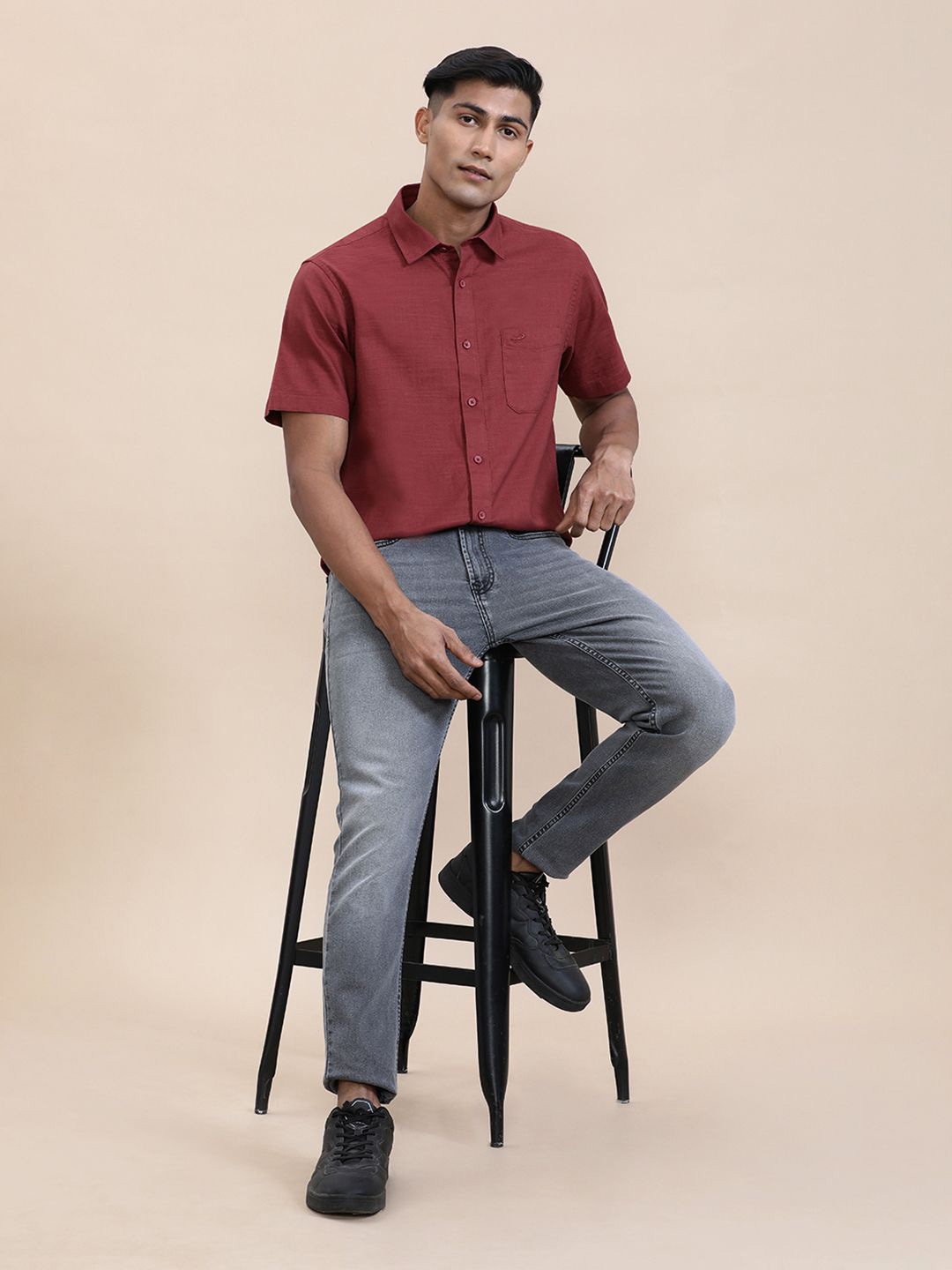 

Crocodile Men Pure Cotton Textured Half Sleeve Shirt, Red
