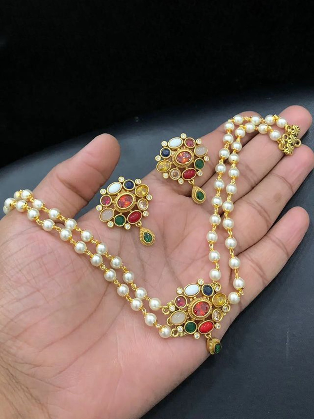 

ROFARWORD Gold-Plated Artificial Stones Studded & Pearls Beaded Jewellery Set