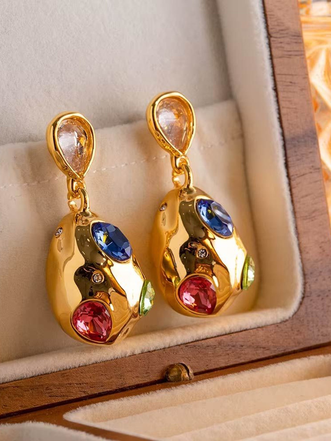 

DKane Designs Stainless Steel Gold-Plated Stones Studded Contemporary Shaped Drop Earrings