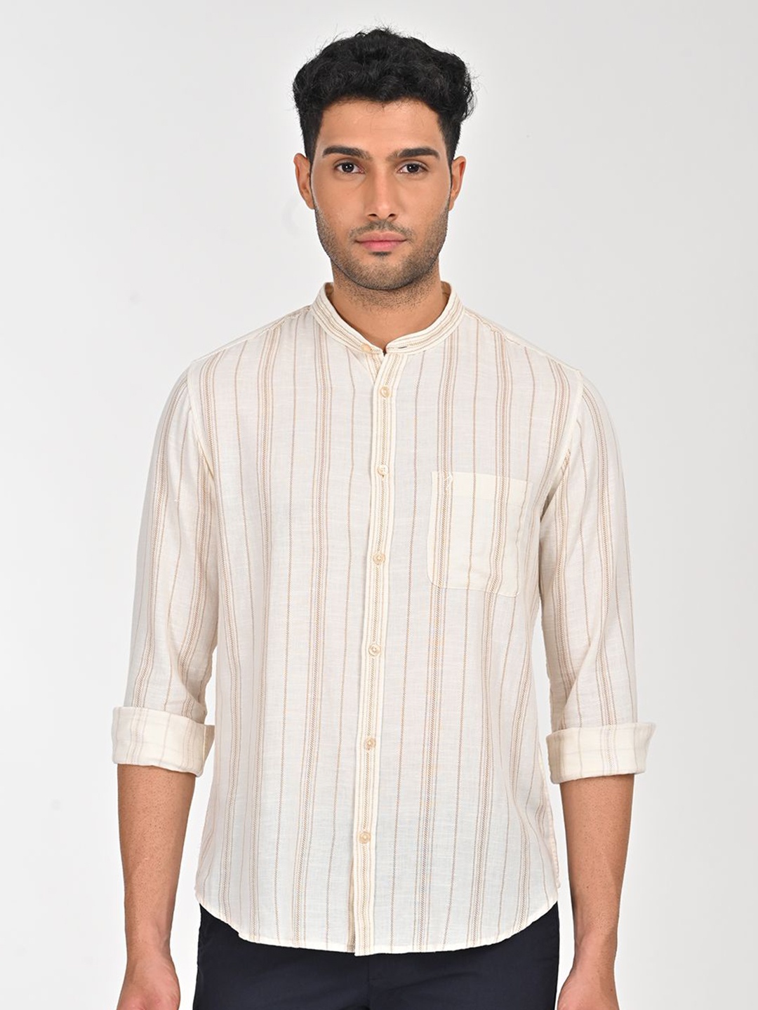 

Indian Terrain Men Classic Slim Fit Opaque Striped Casual Shirt, White