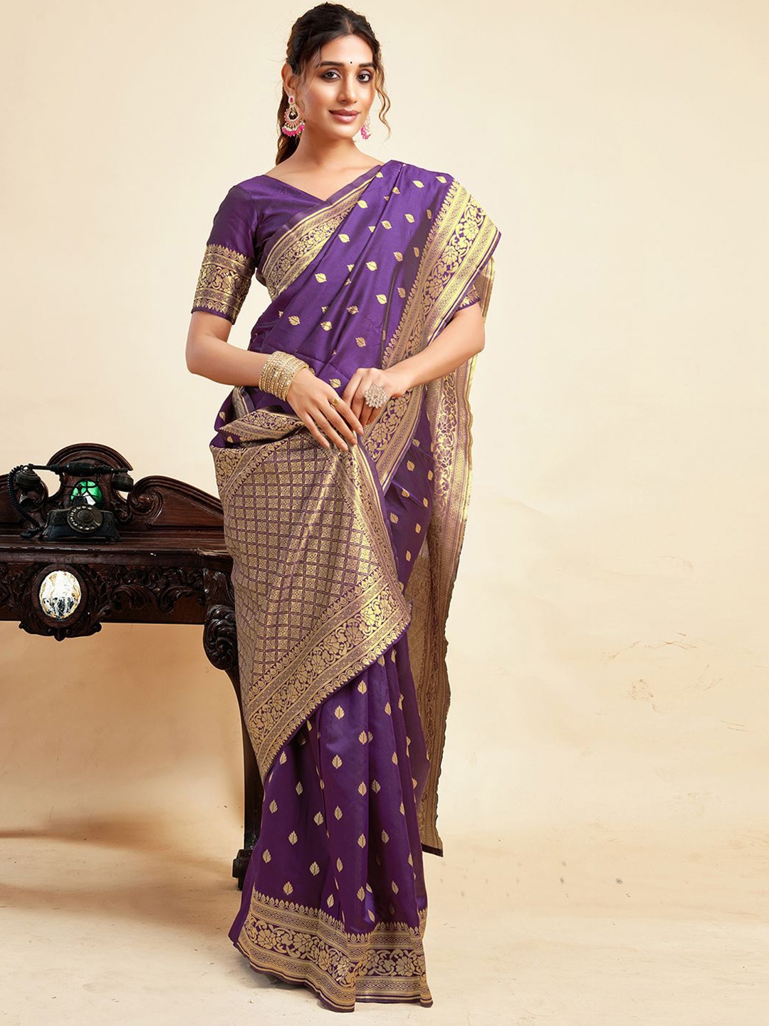 

HERE&NOW Woven Design Zari Kanjeevaram Saree, Purple