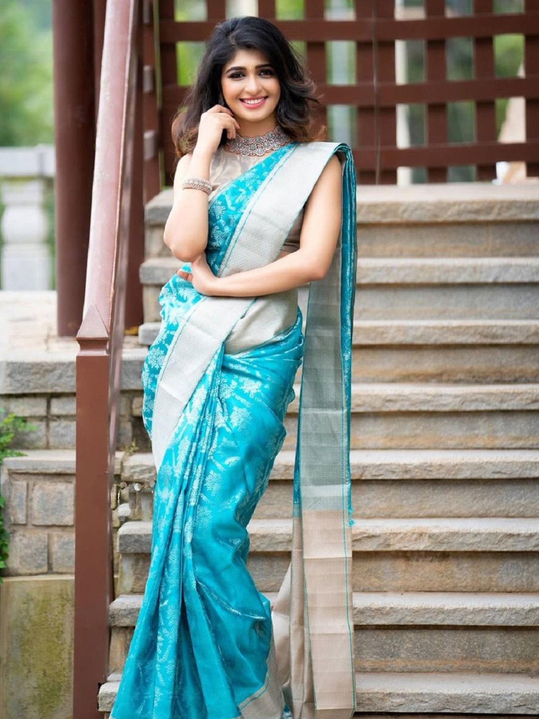 

JULEE Woven Design Zari Pure Silk Banarasi Saree, Turquoise blue