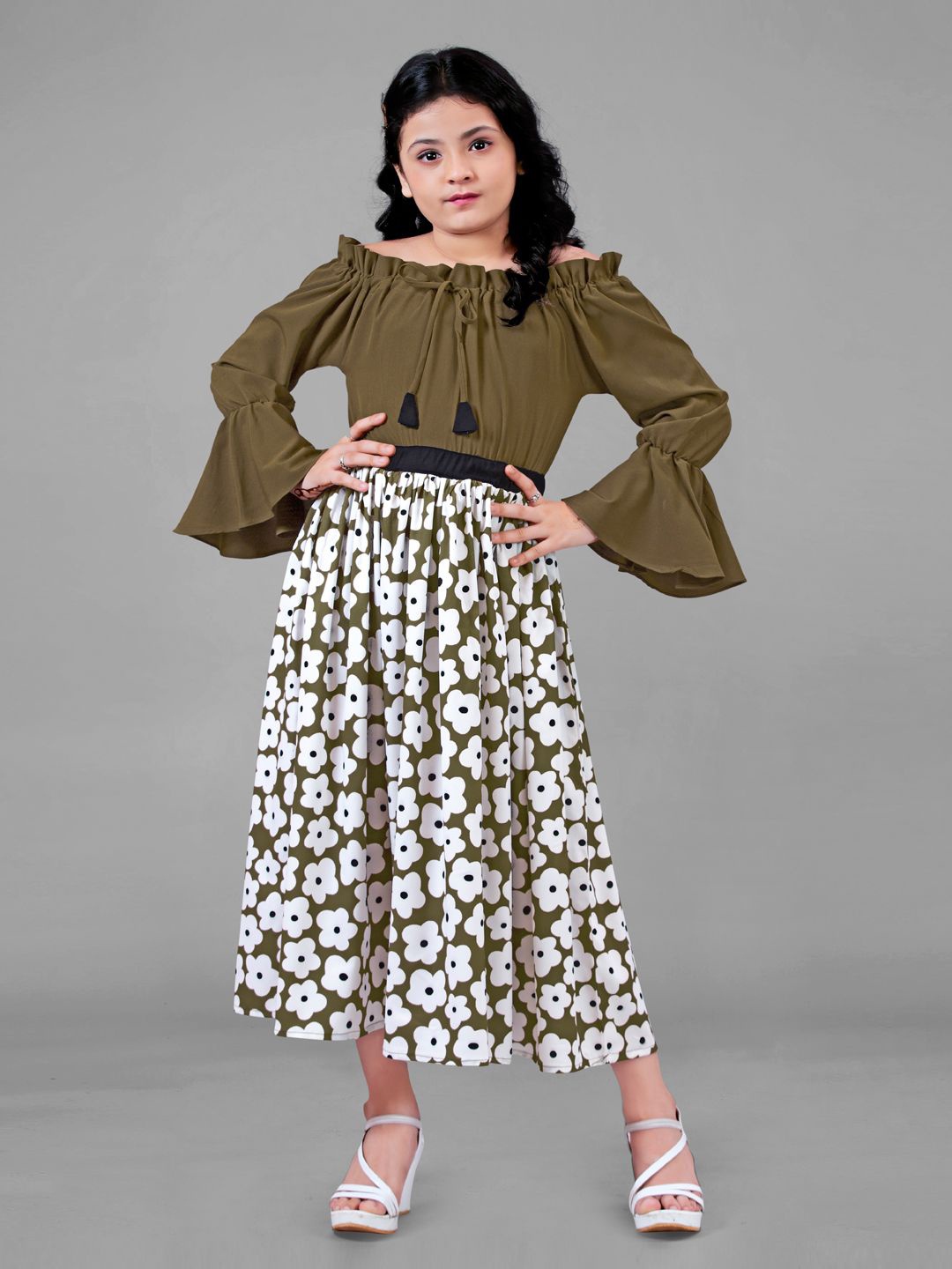 

YK Floral Print Tie-Up Neck Bell Sleeve Crepe Fit & Flare Dress, Brown