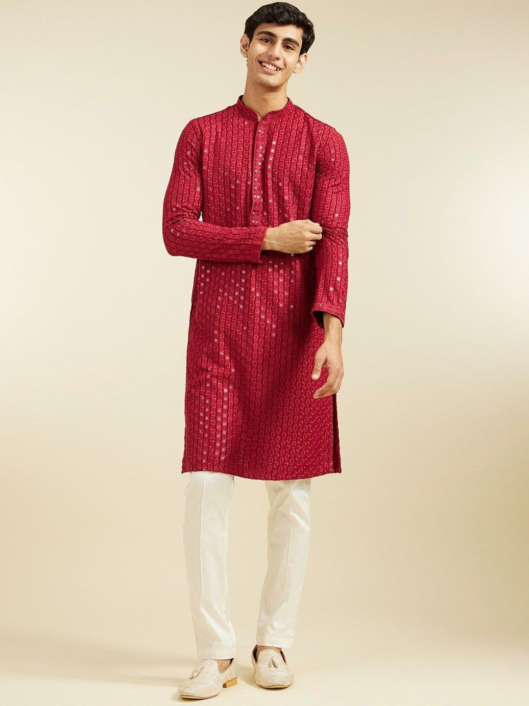 

Diwas by Manyavar Floral Embroidered Sequinned Mandarin Collar Straight Kurta With Pyjamas, Maroon