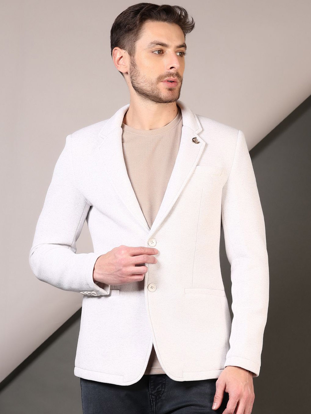 

V-Mart Cotton Notched Lapel Single Breasted Blazer, White