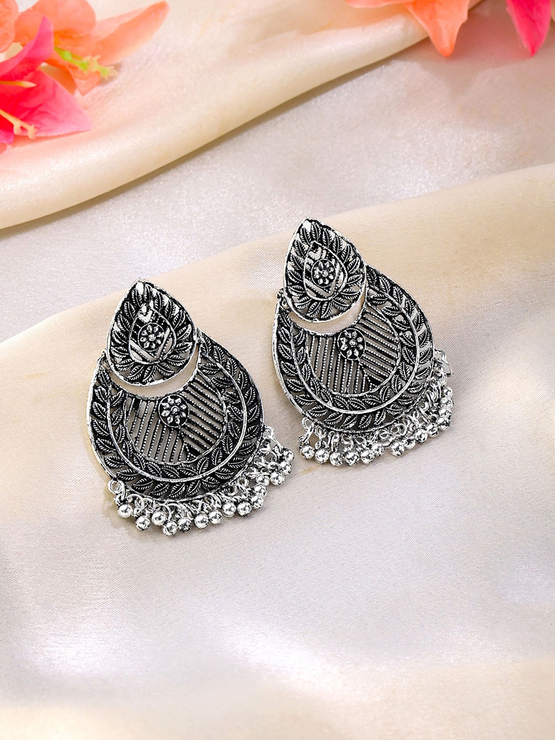 

Yellow Chimes Contemporary Chandbalis Earrings, Silver