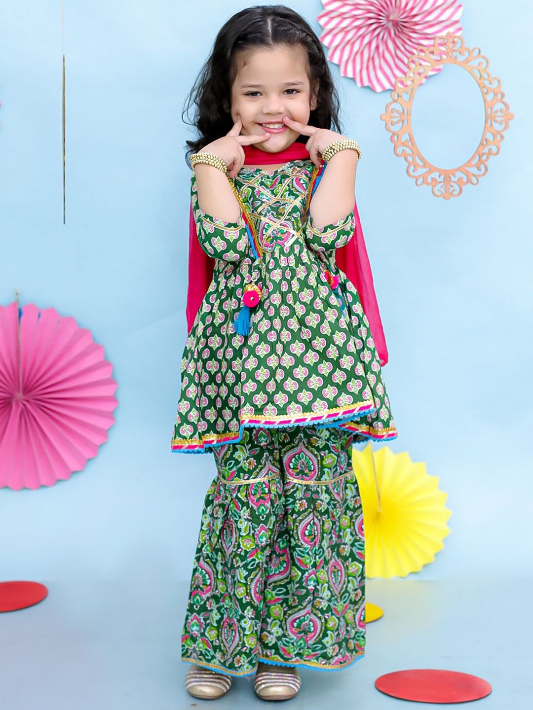 

KID1 Girls Ethnic Motifs Printed Gotta Patti Work Pure Cotton Kurti With Sharara & Dupatta, Green