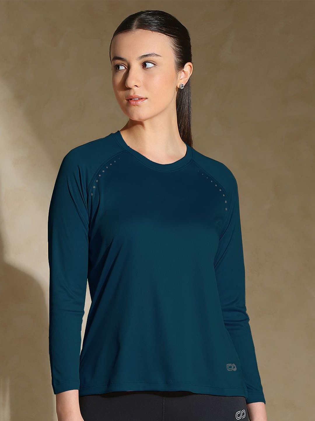 

Silvertraq Women Anti Odour Solid Round Neck T-shirt, Teal