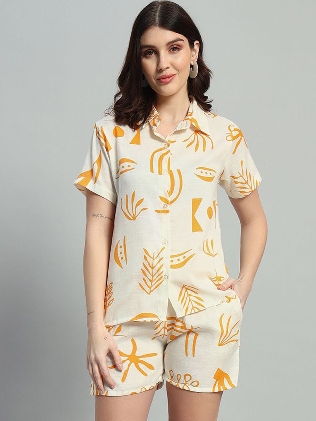 

ROSEMELON Tropical Printed Shirt And Shorts, Yellow