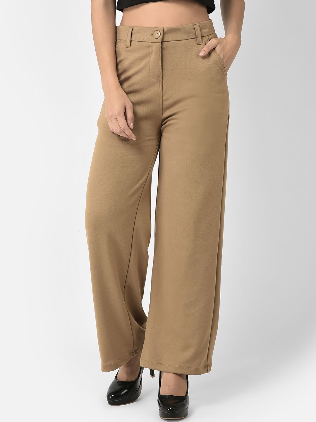 

FNOCKS Women Relaxed Straight Leg Tapered Fit High-Rise Trousers, Beige