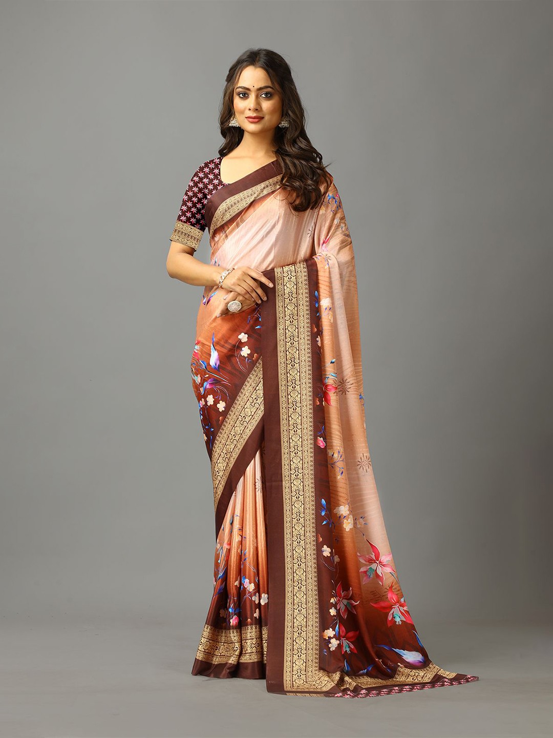 

VIRENDRA TEXTILES Floral Printed Saree With Unstitched Blouse Piece, Coffee brown