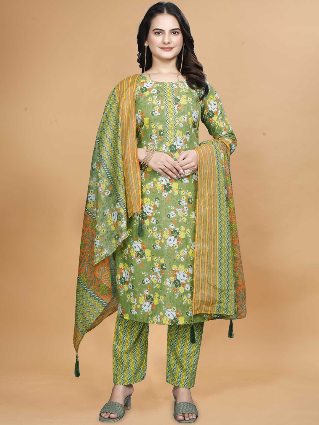 

LeeliPeeri Designer Floral Printed Pure Cotton Kurta With Trousers And Dupatta, Green