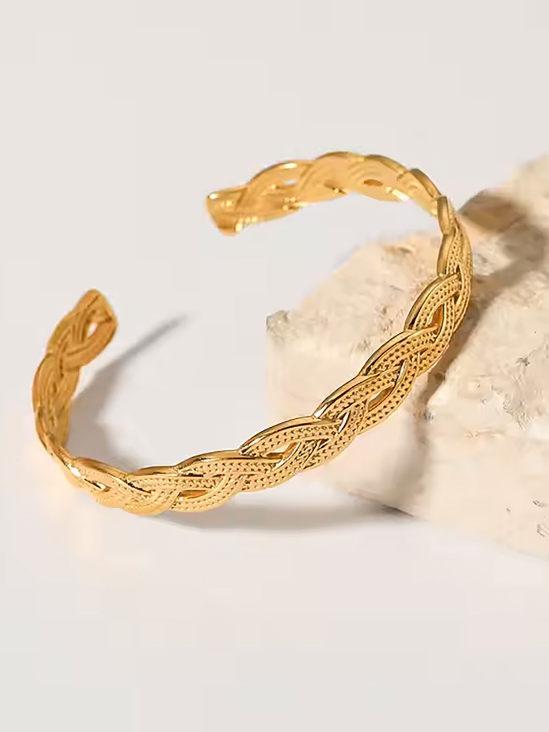

SHARLEEZ Women Gold-Plated Kada Bracelet