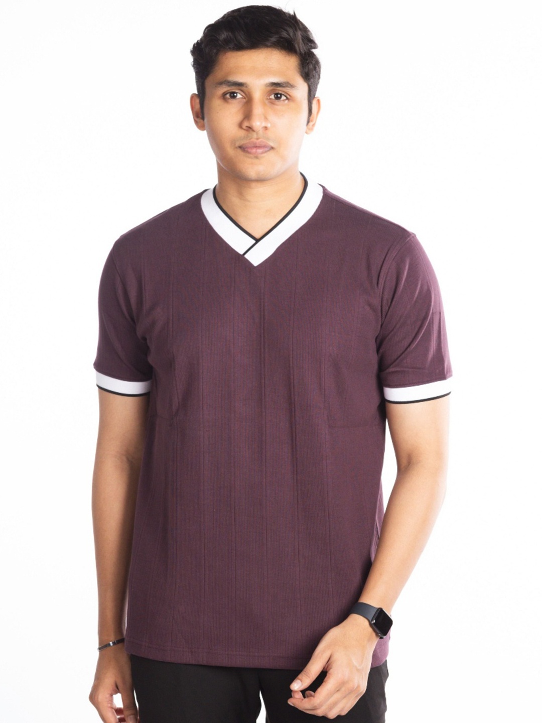

Hidden Loops Men Self Design V-Neck Cotton T-shirt, Burgundy