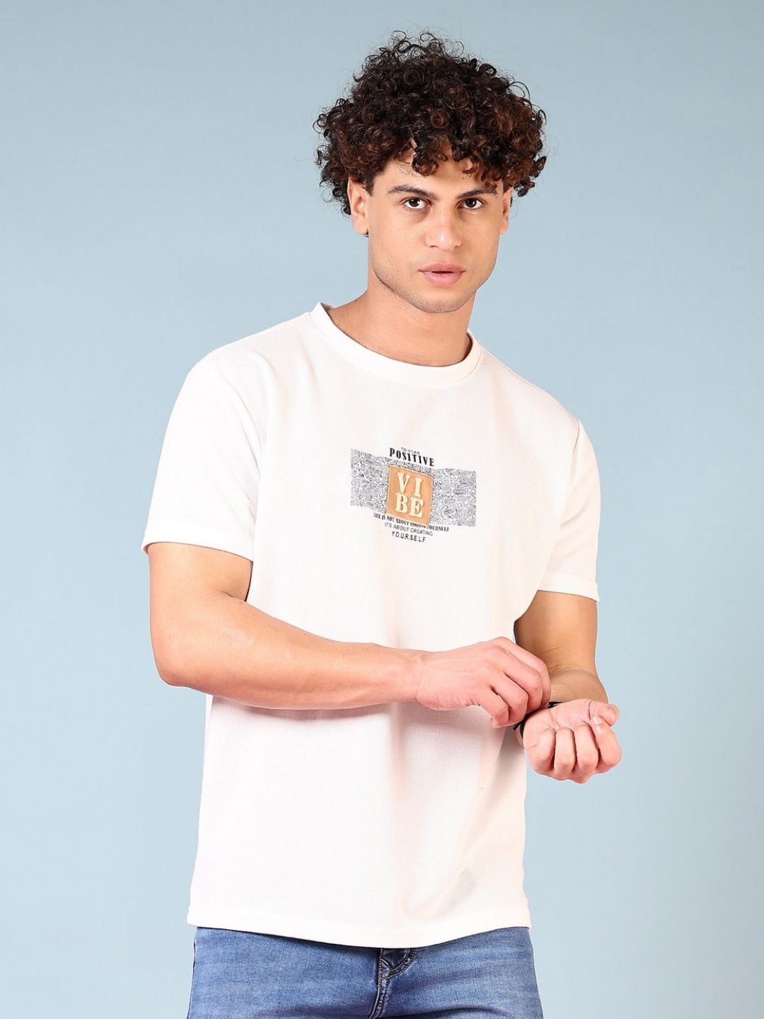 

V-Mart Men Typography Printed Applique T-shirt, White