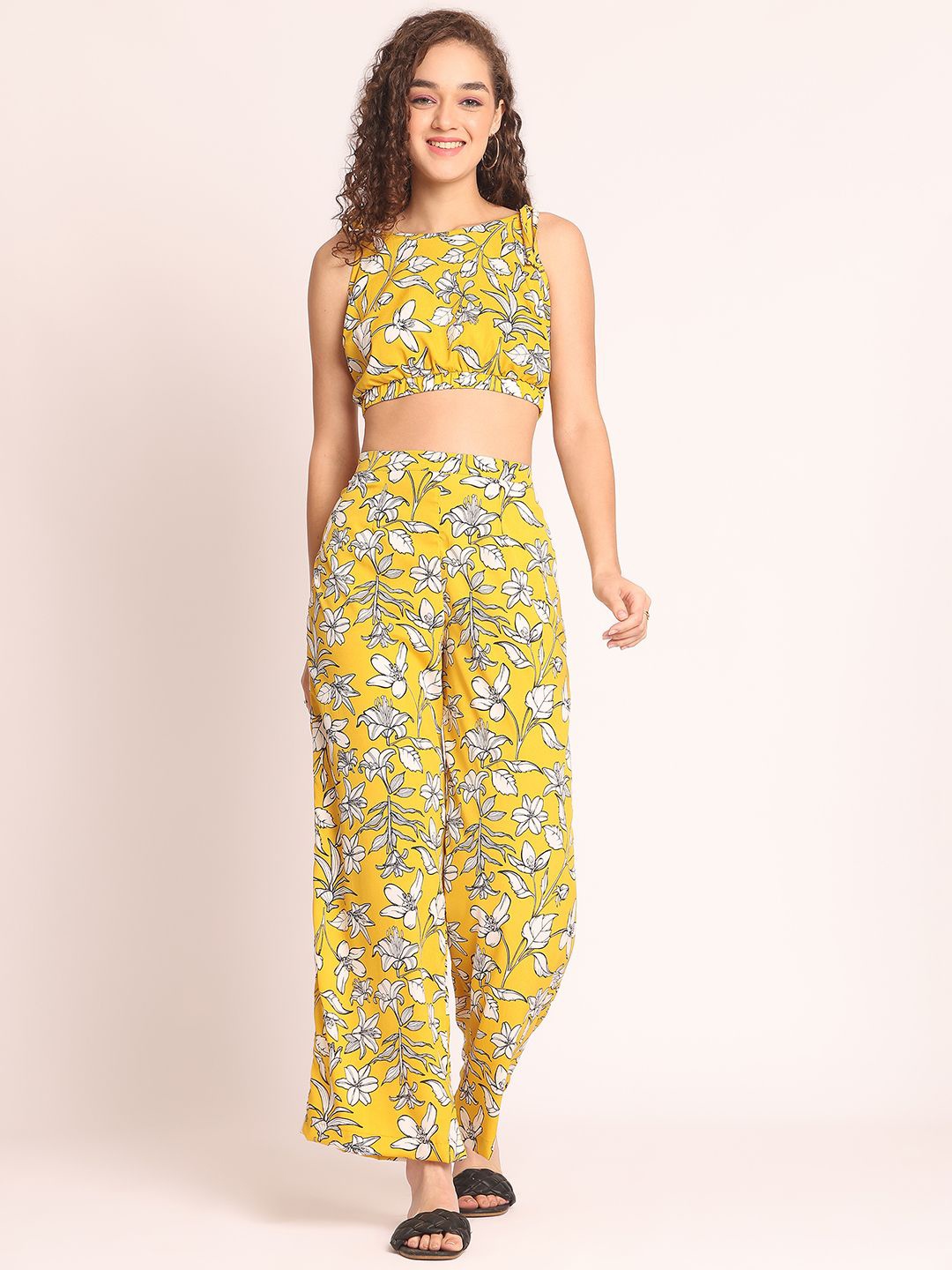 

EROTISSCH Floral Printed Crop Top & Trousers, Yellow