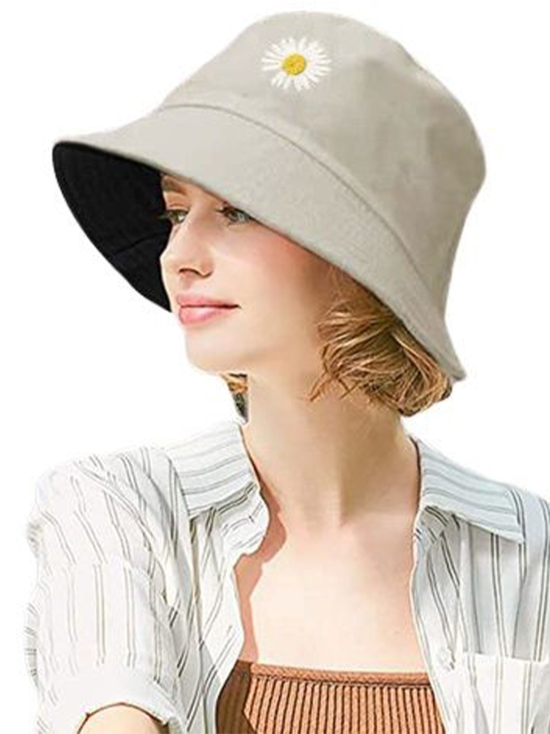 

Alexvyane Printed Reversiable Bucket Hat, Beige