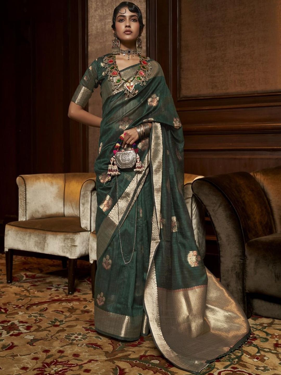 

Anouk Floral Silk Blend Saree, Green
