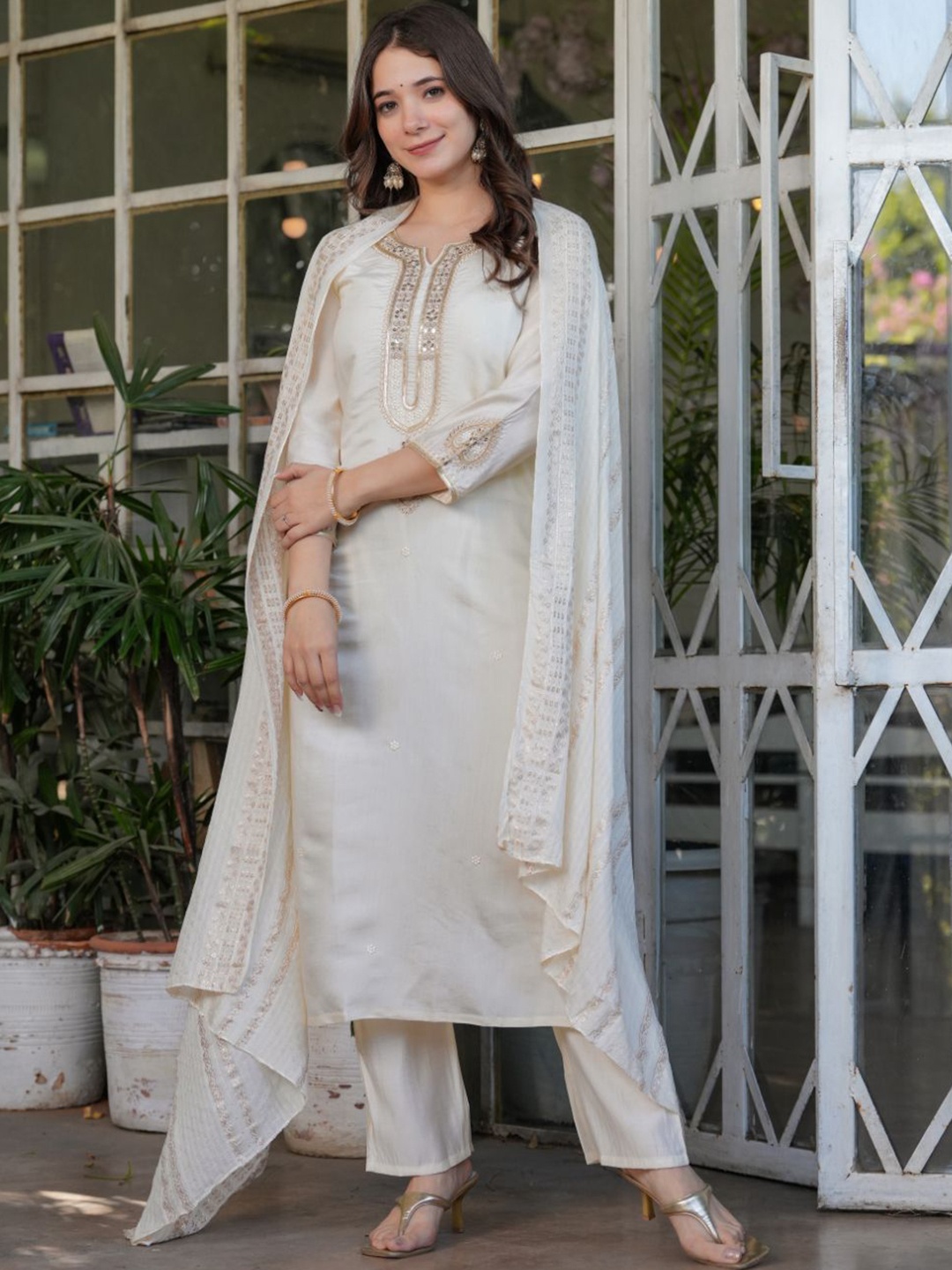 

Lilots Ethnic Motifs Yoke Design Chanderi Silk Straight Kurta with Trousers & Dupatta, Off white