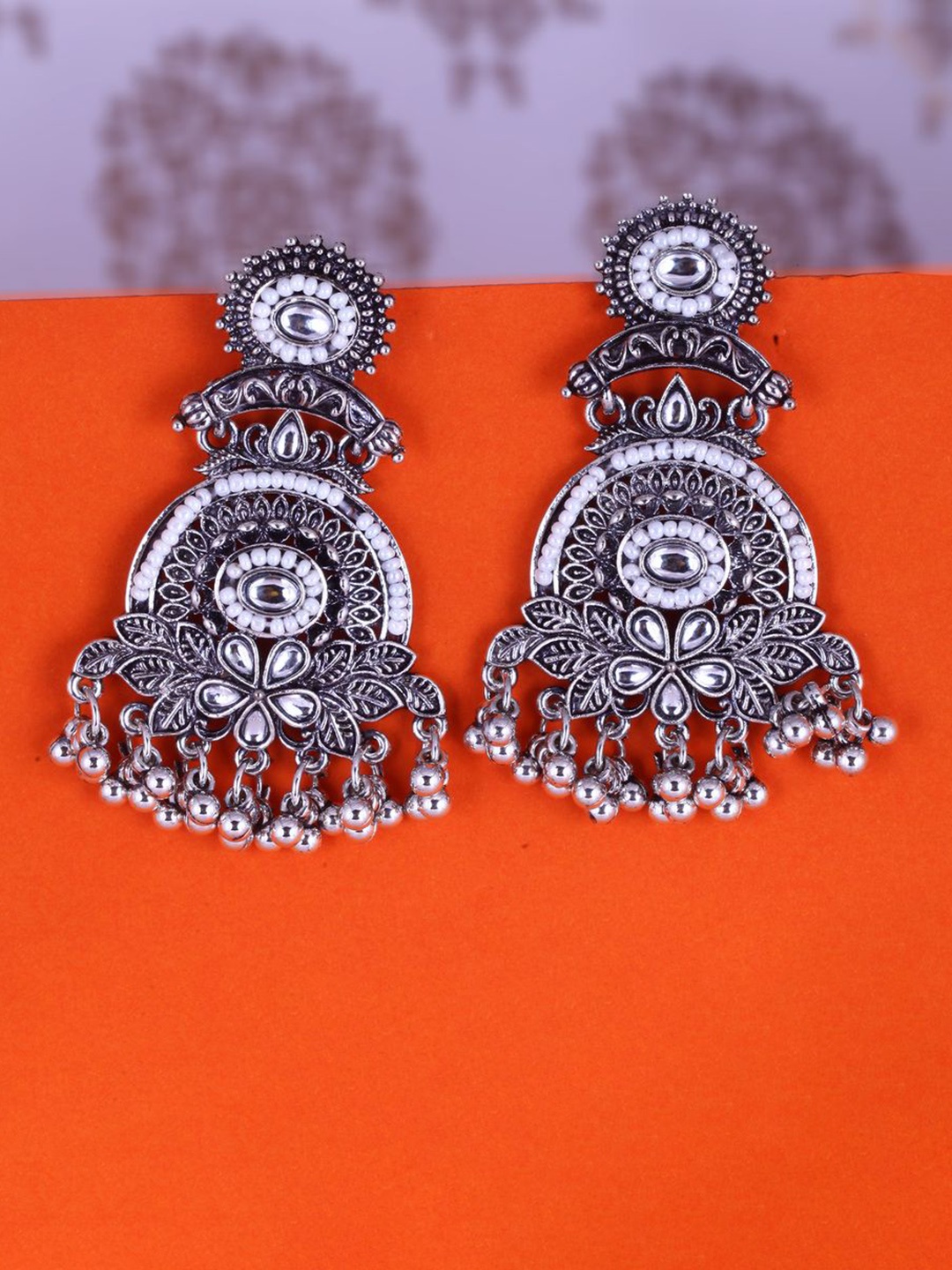 

DIVASTRI Silver-Plated Kundan Studded & Pearls Beaded Contemporary Shaped Drop Earrings