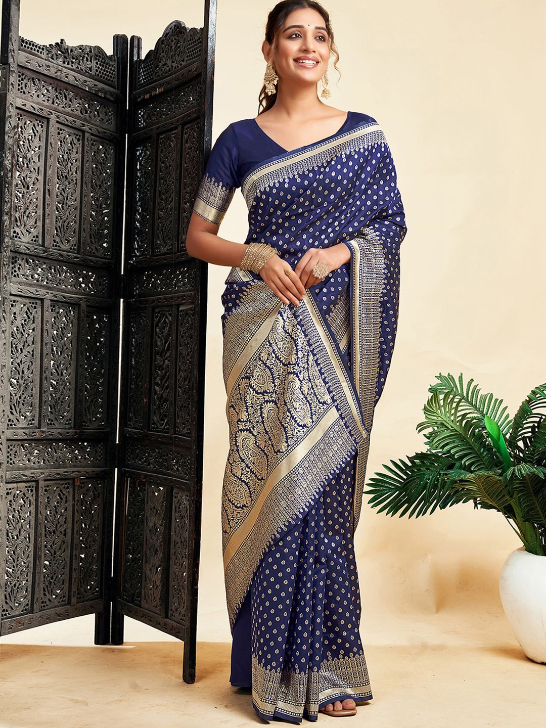 

HERE&NOW Womens Silk Blend Woven Design Saree, Navy blue