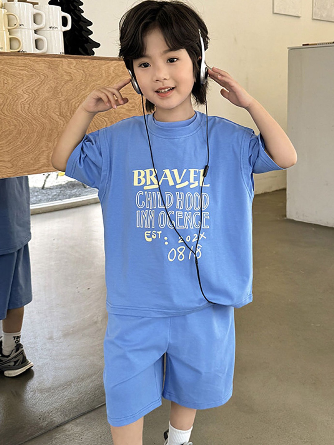 

LULU & SKY Boys Typography Printed Round Neck T-shirt With Shorts, Blue