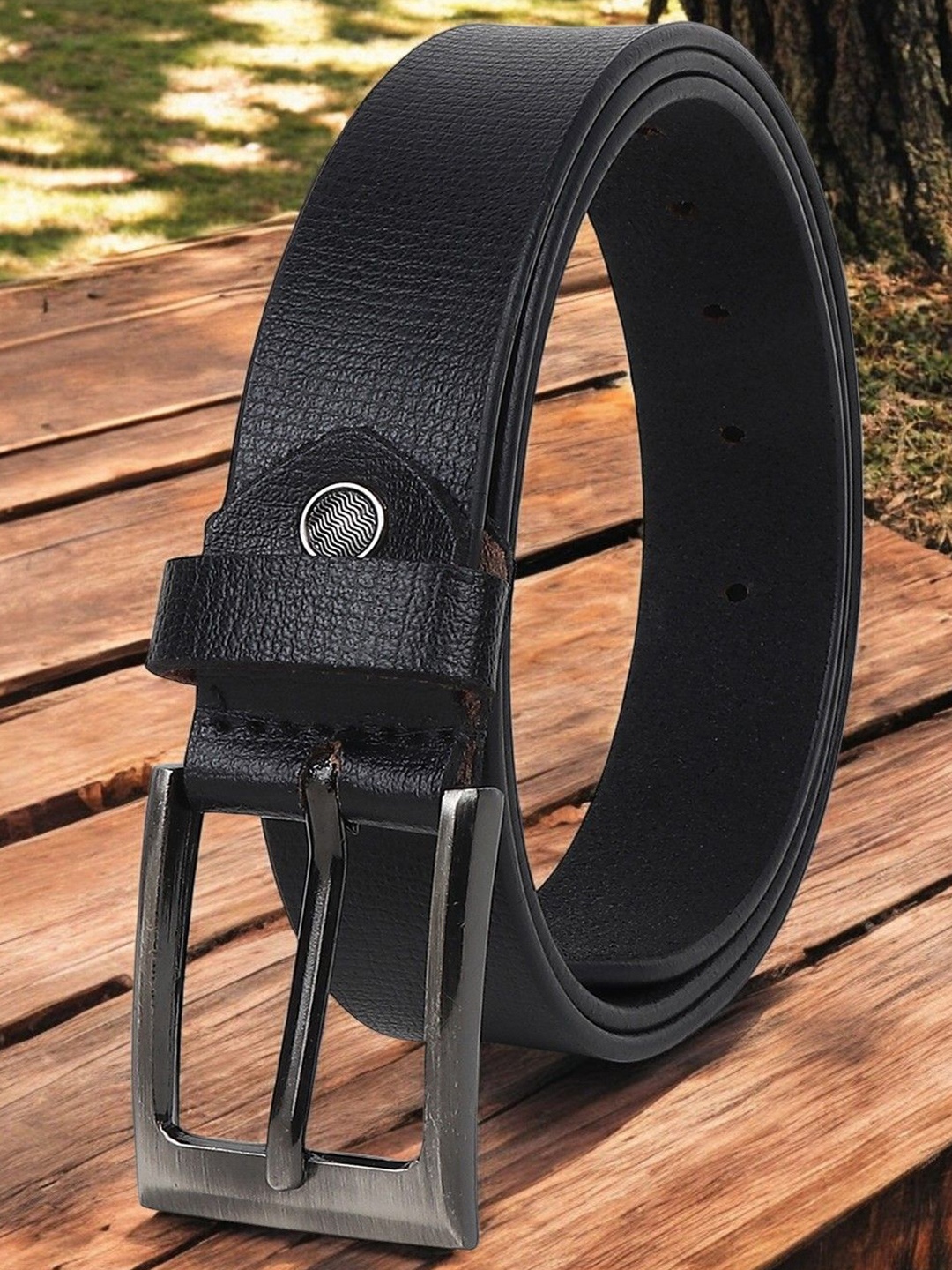 

Metronaut Men Textured Leather Formal Belt, Black