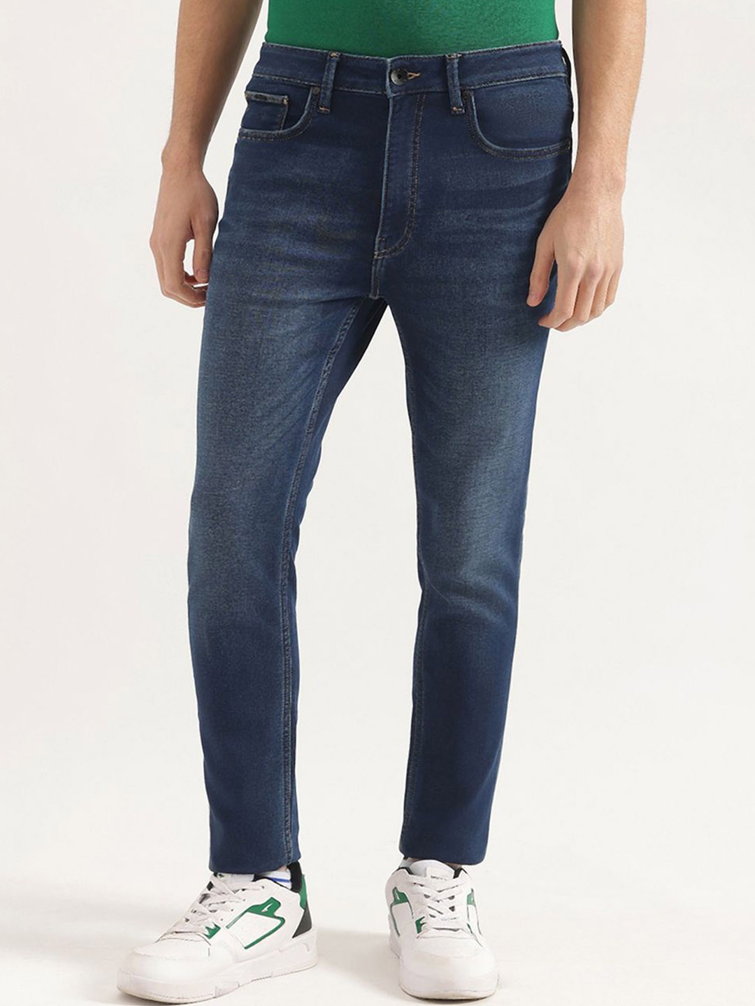 

United Colors of Benetton Men Light Fade Jeans, Blue