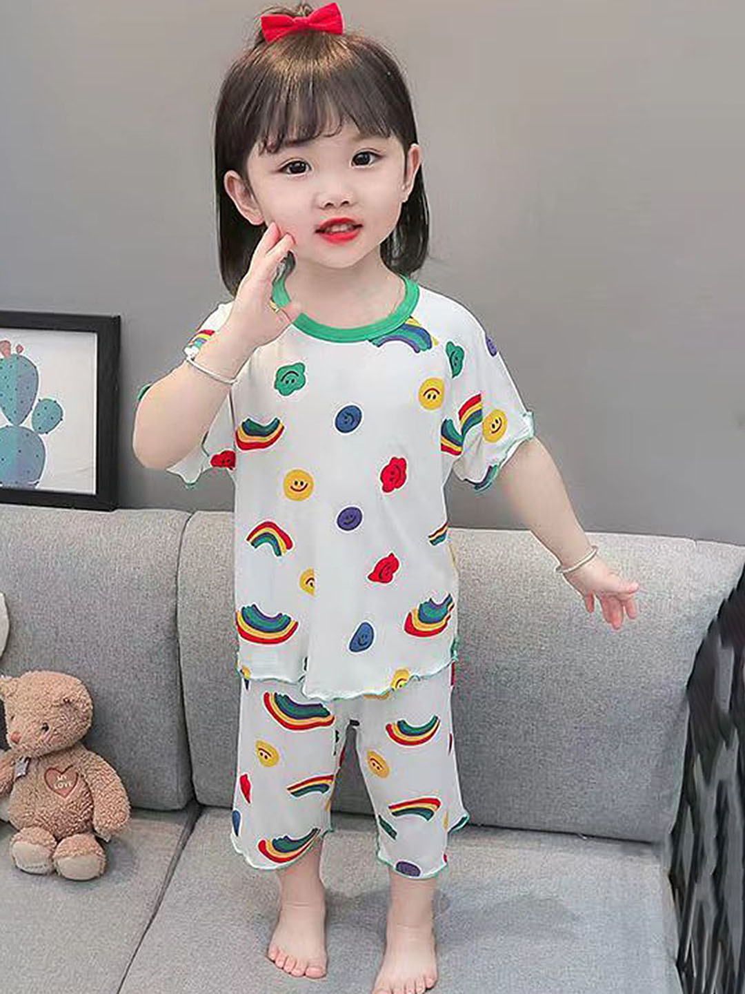 

LULU & SKY Girls Printed Night suit, White