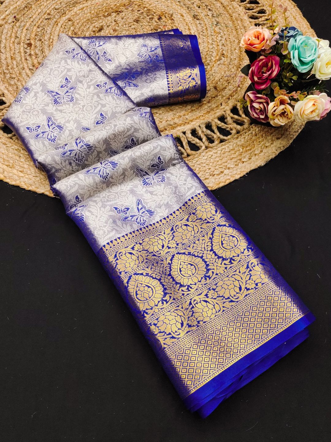 

DIVASTRI Woven Design Zari Pure Silk Banarasi Saree, Blue
