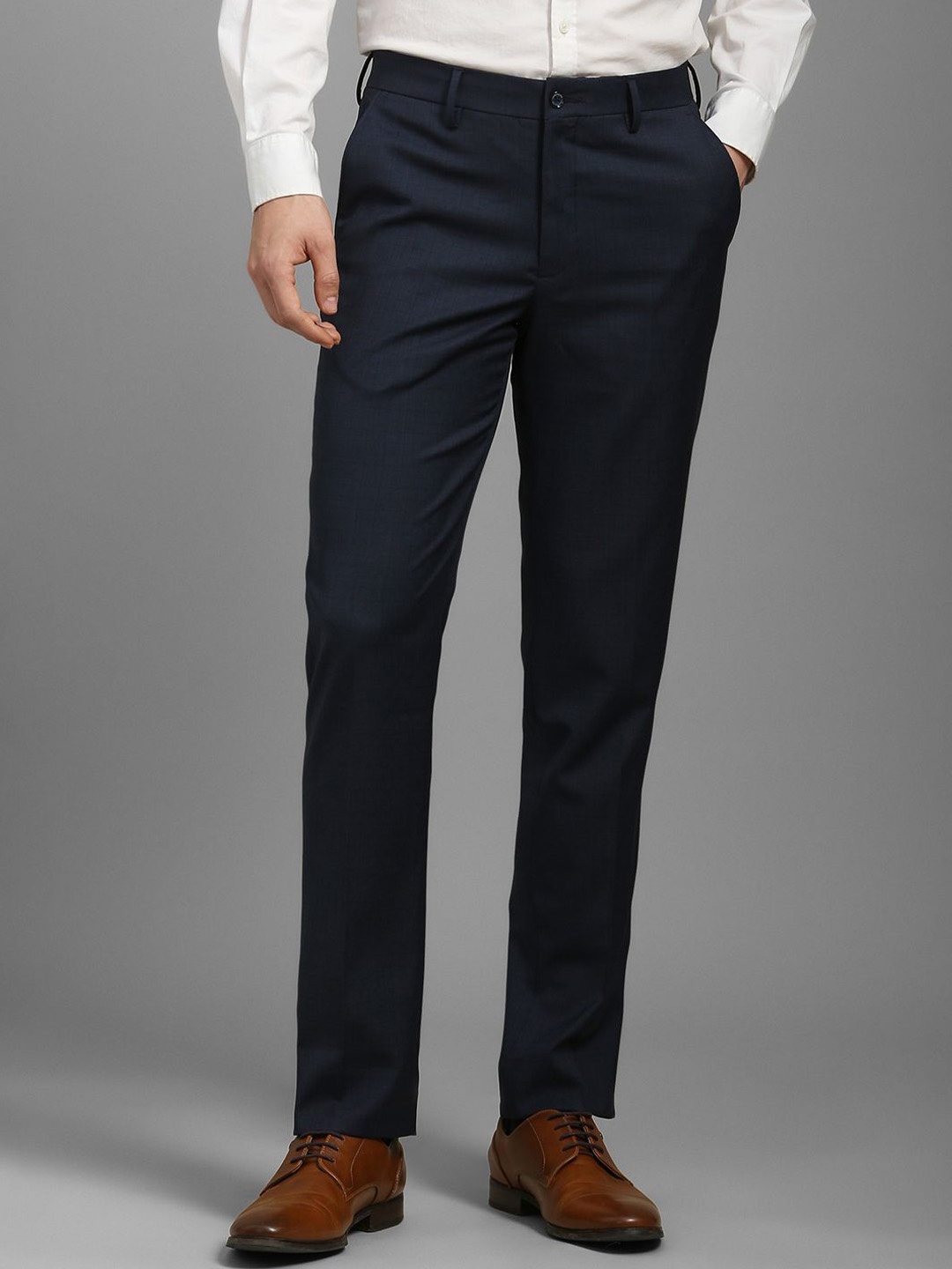 

Louis Philippe Men Checked Slim Fit Trousers, Navy blue