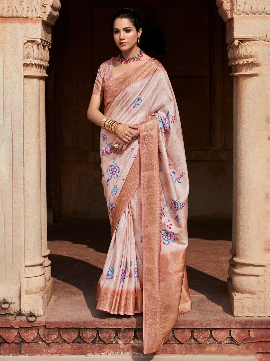 

MySilkLove Lace Cream Banarasi Handloom Saree