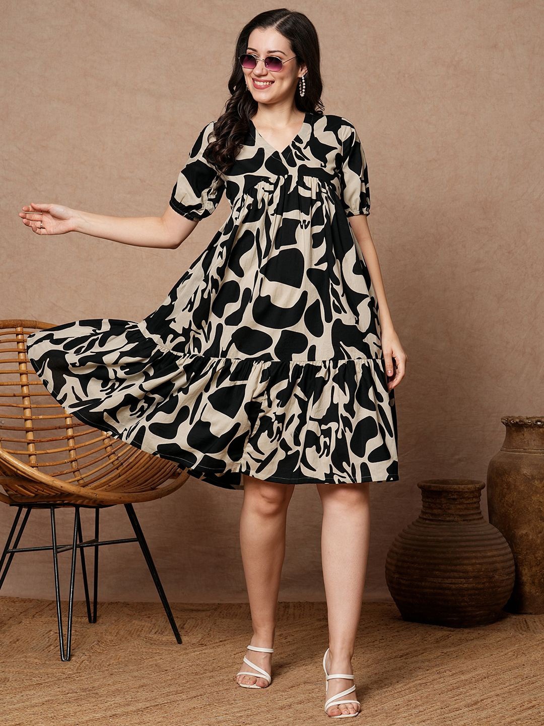 

KAMI KUBI Print Fit & Flare Midi Dress, Black