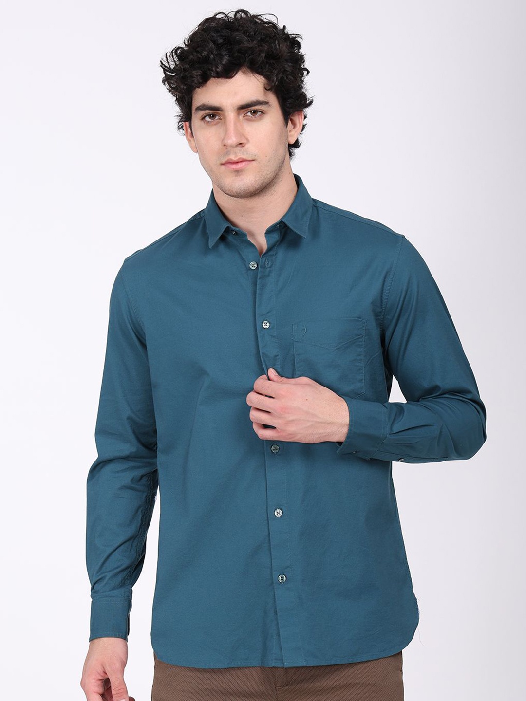 

Indian Terrain Men Classic Slim Fit Opaque Casual Shirt, Yellow