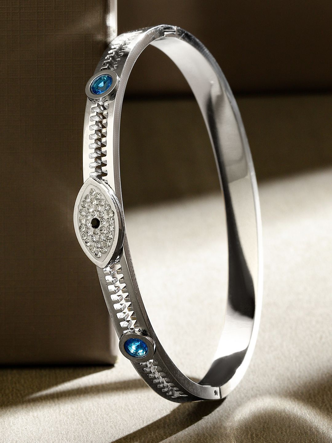 

Rubans Voguish Women Cubic Zirconia Handcrafted Rhodium-Plated Bangle-Style Bracelet, Silver