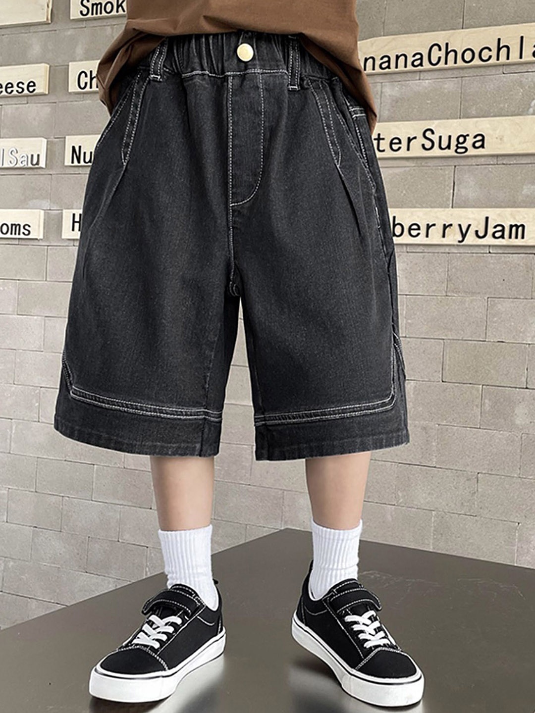

LULU & SKY Boys High-Rise Shorts, Black