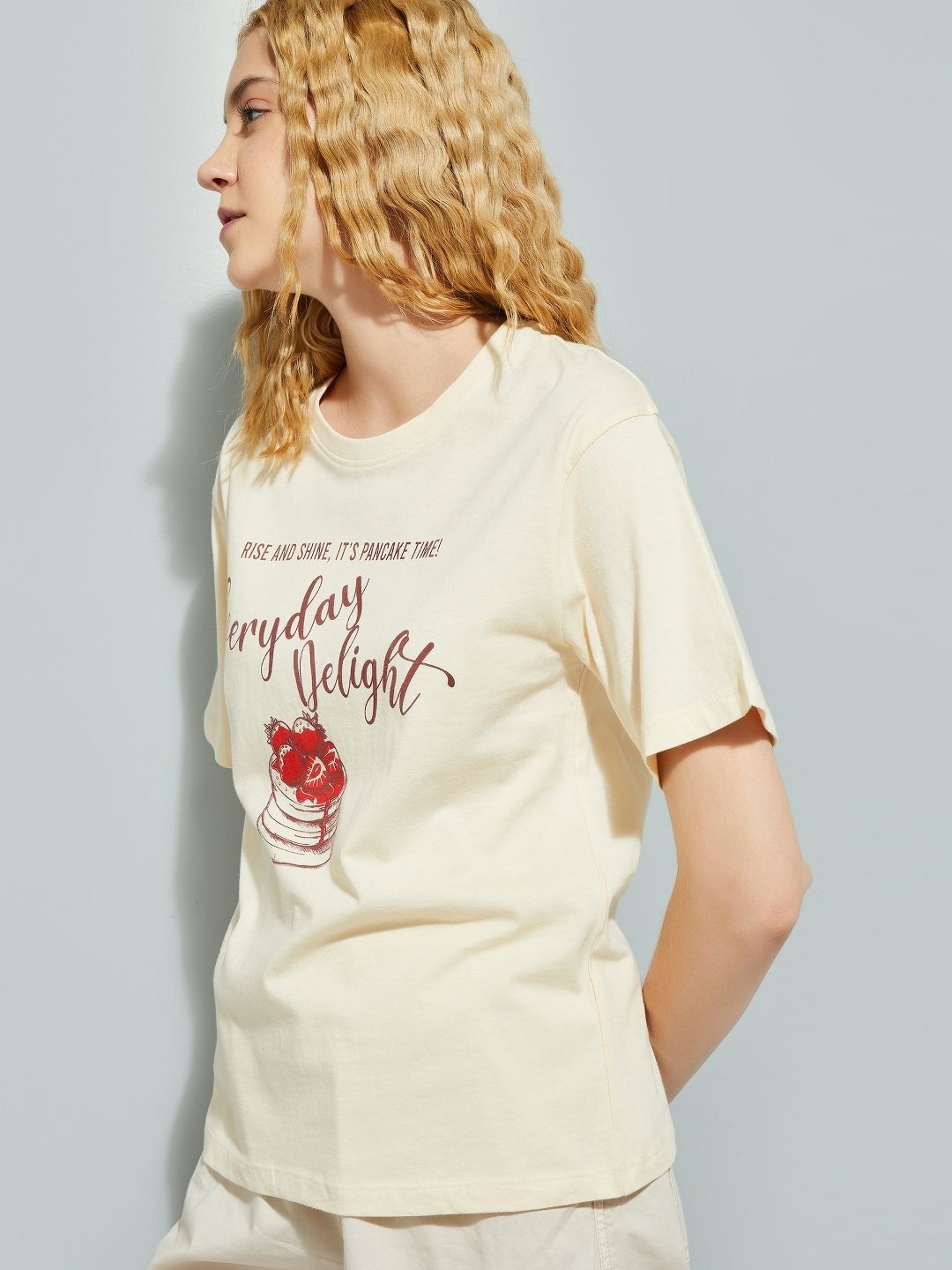 

max Women Graphic Printed Round Neck Cotton T-shirt, Off white