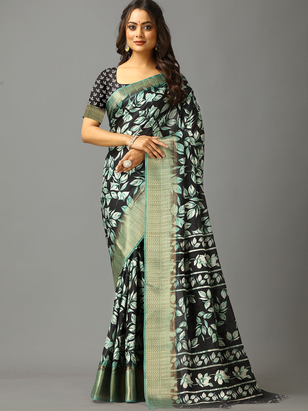 

NIRMAL CREATION Floral Zari Saree, Black