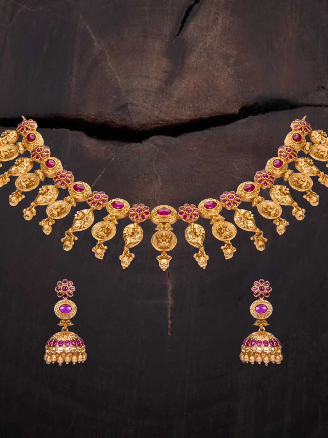 

South Temple Jewellery Gold-Plated Stone Studded And Beaded Jewellery Set