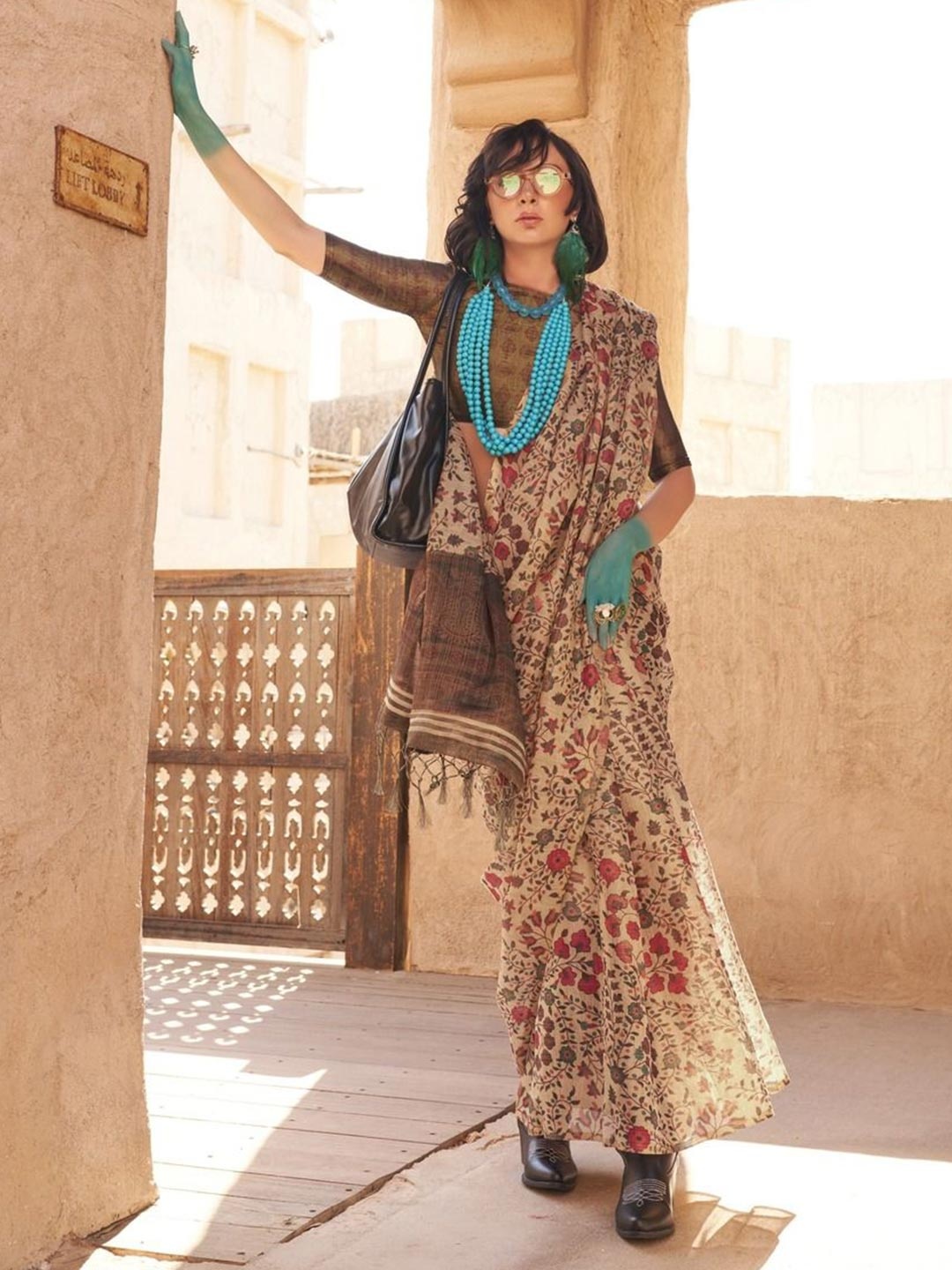 

Anouk Floral Saree, Peach