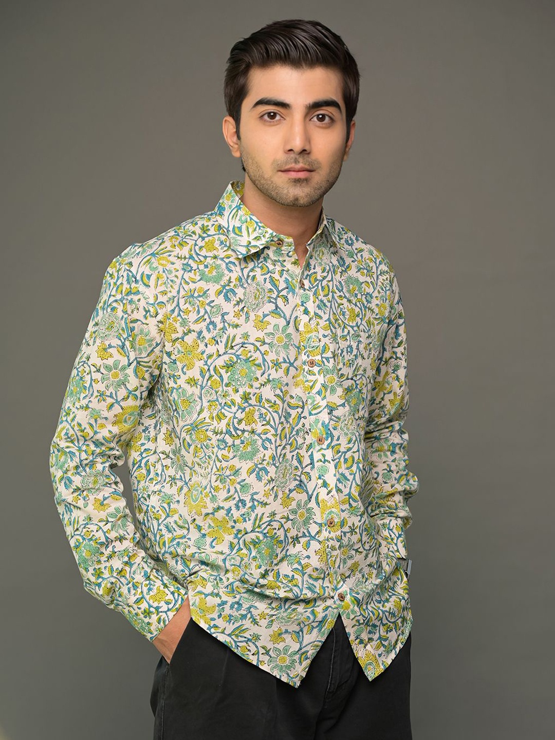 

The Ethnic Label Men Classic Slim Fit Floral Opaque Printed Casual Shirt, White