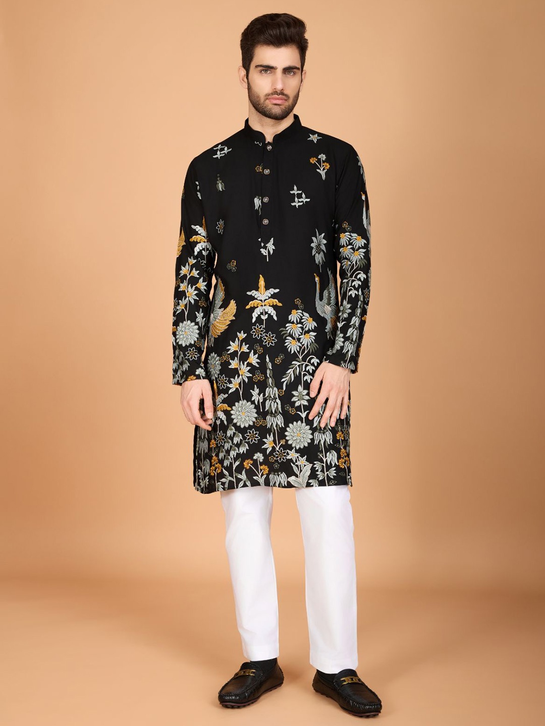 

ODETTE Floral Printed Mandarin Collar Straight Kurta, Black