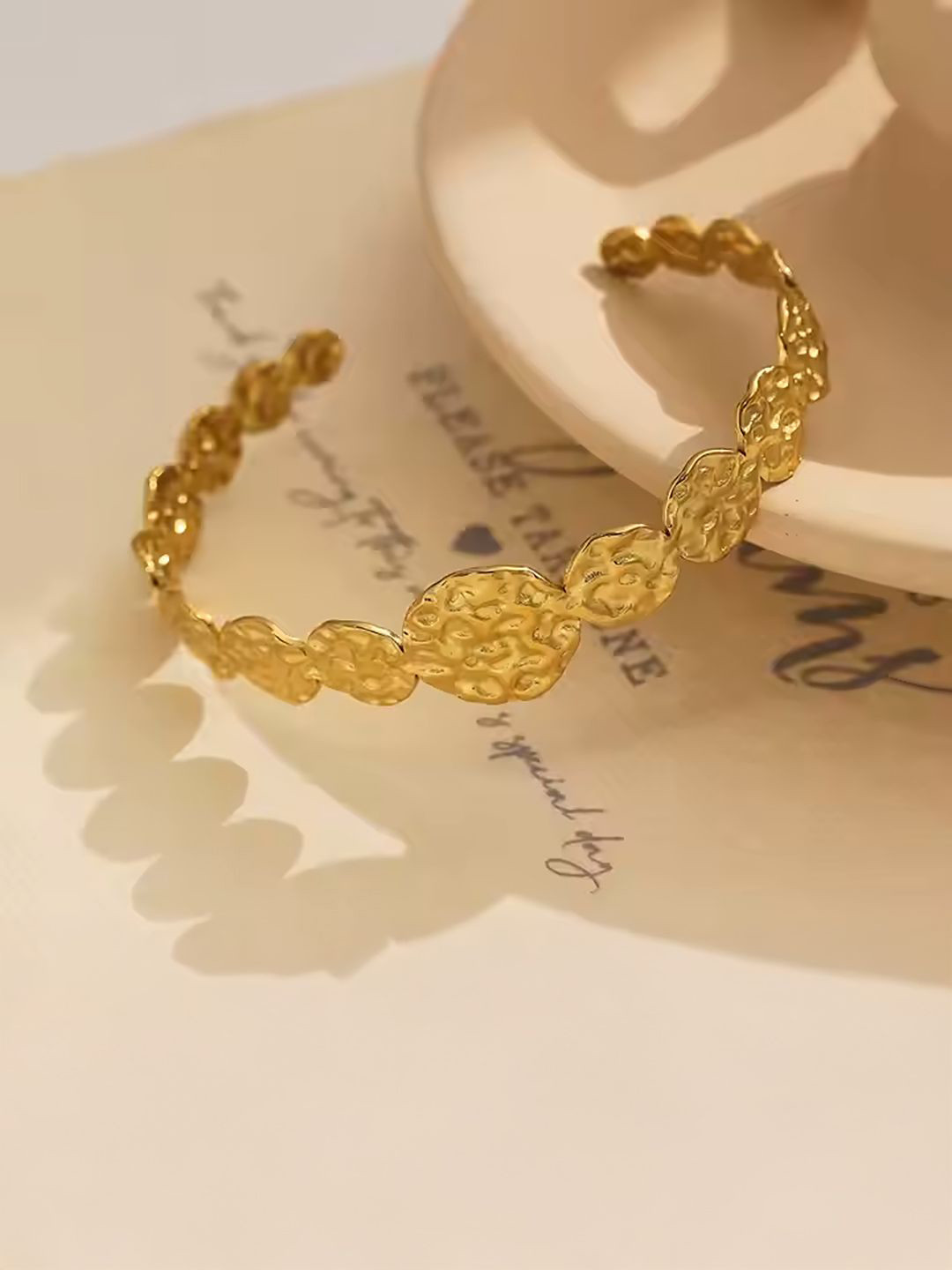 

SHARLEEZ Women Gold-Plated Kada Bracelet
